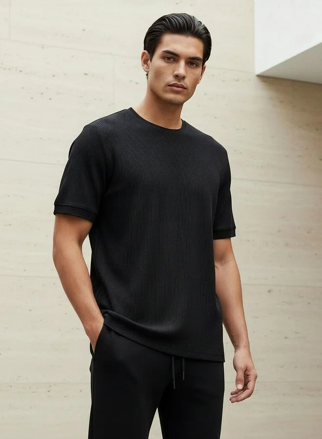 ايكونيك Iconic Men Regular Fit Crew Neck Short Sleeve Ribbed T-shirt
